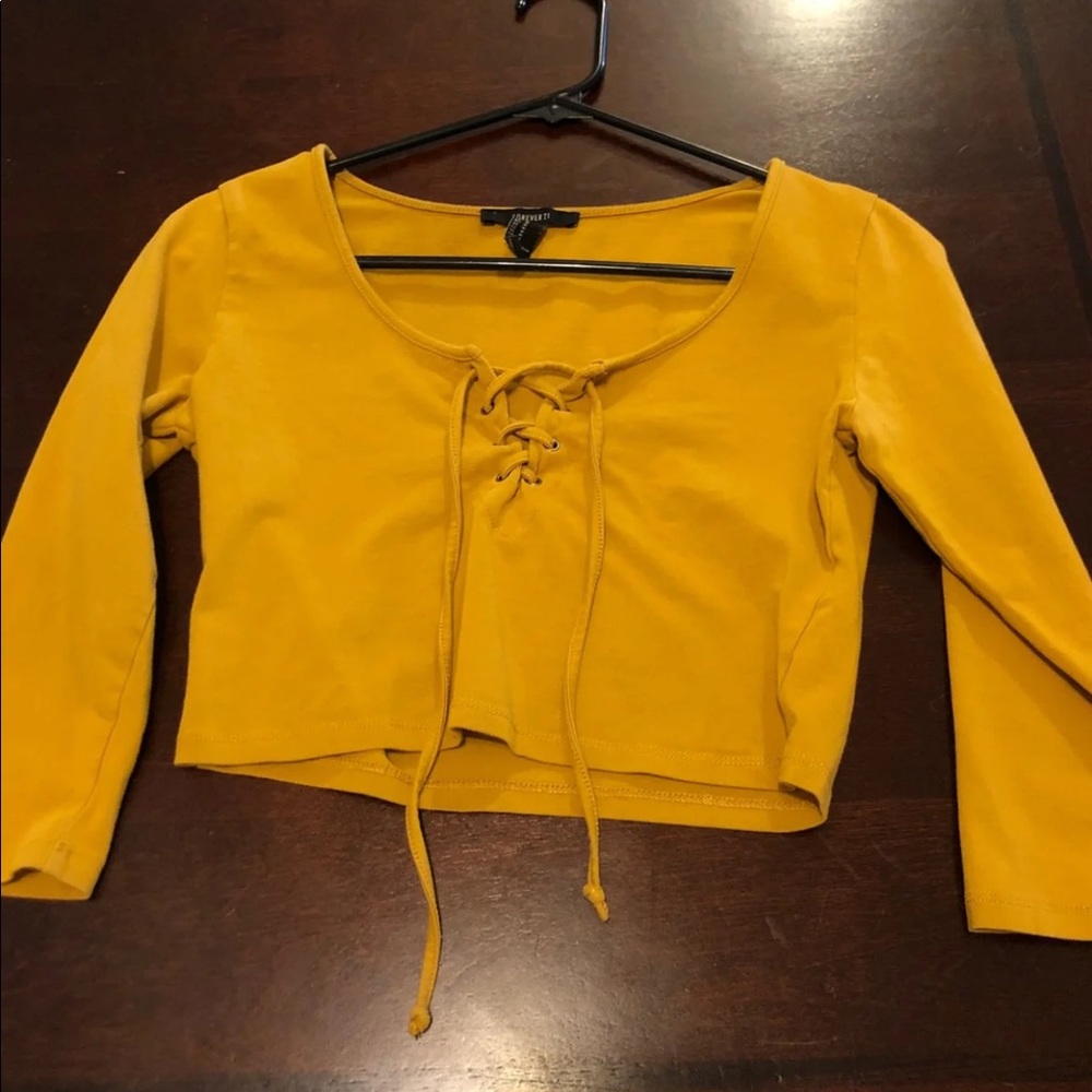 Long sleeve crop top
